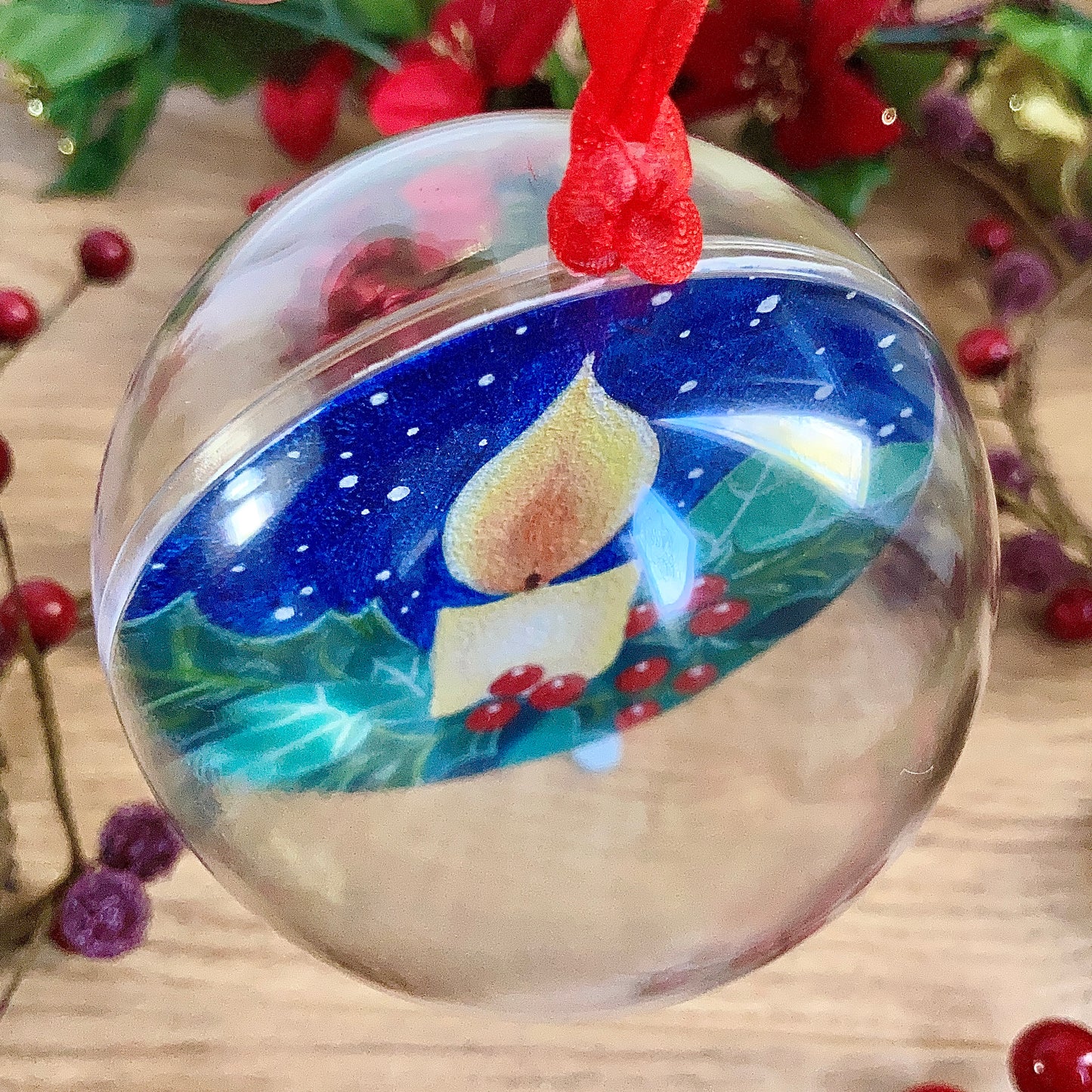 HAND PAINTED CHRISTMAS BAUBLE | Light of the World