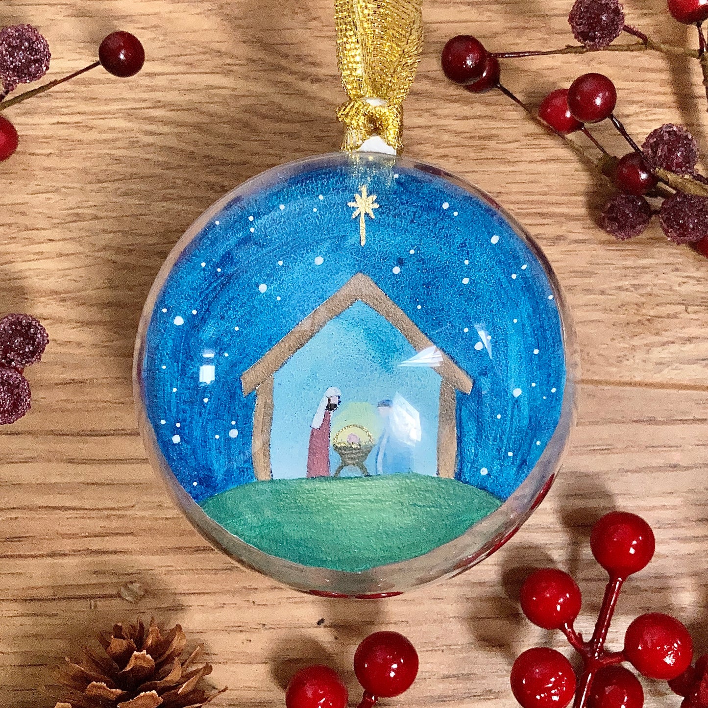 HAND PAINTED CHRISTMAS BAUBLE | Nativity Scene